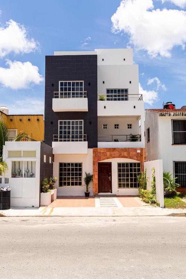 Santa Fe Studios And Suites Cancún Exteriör bild