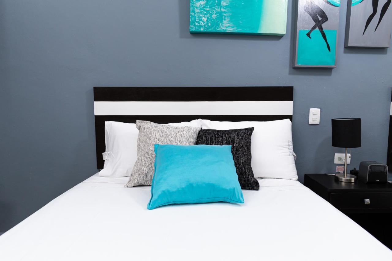 Santa Fe Studios And Suites Cancún Exteriör bild