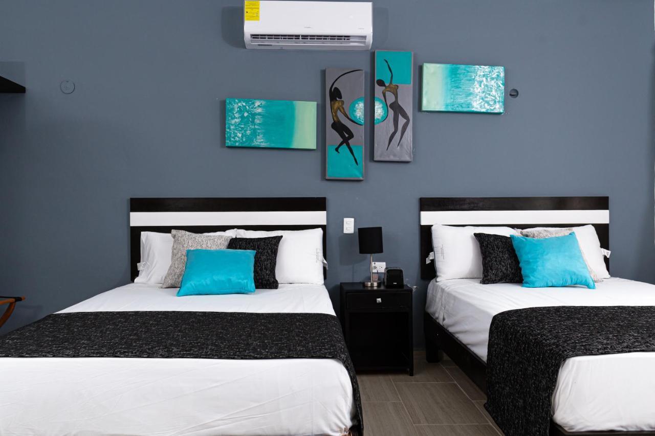 Santa Fe Studios And Suites Cancún Exteriör bild
